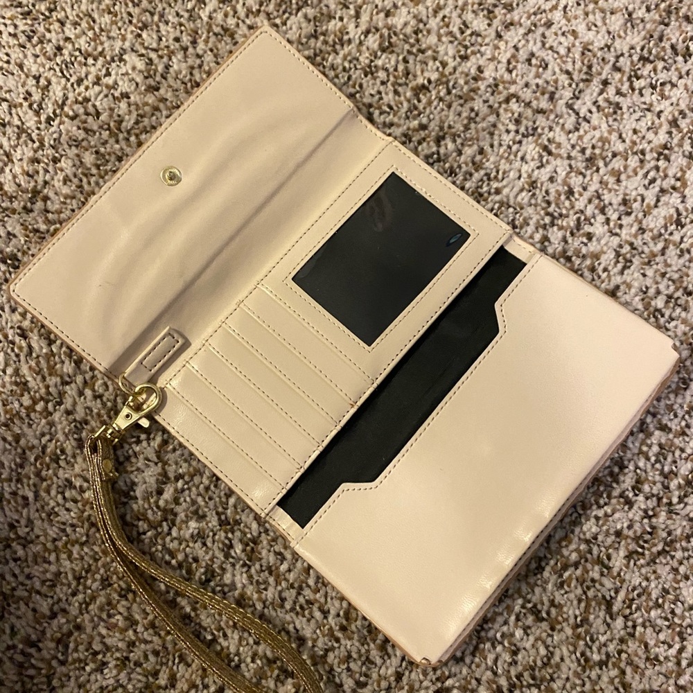 Gold Wallet - Picture 2 of 2
